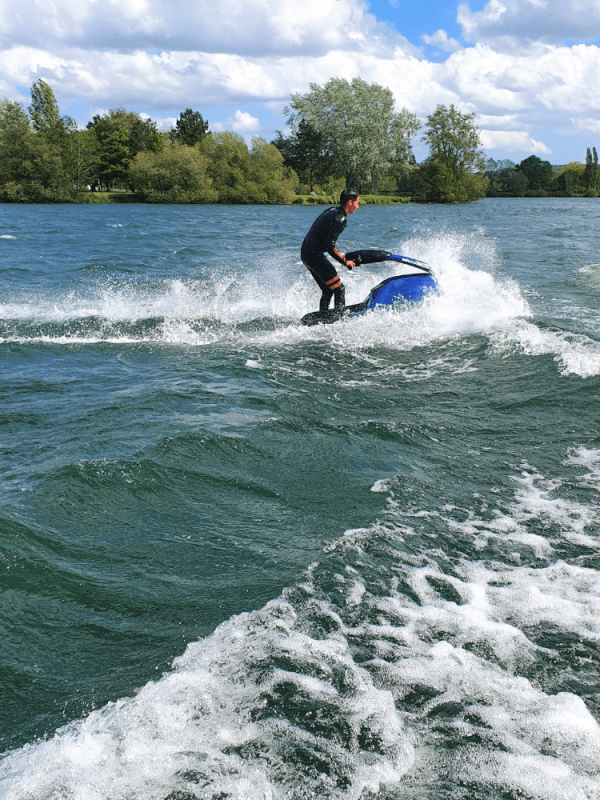 Jet à bras au lac terre d'auge